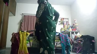 Nhân và khuôn mặt với vẻ đẹp của một cô gái tóc vàng sech 18