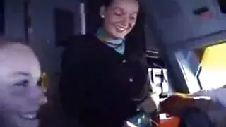 Các bà vợ phi sech trẻ tước